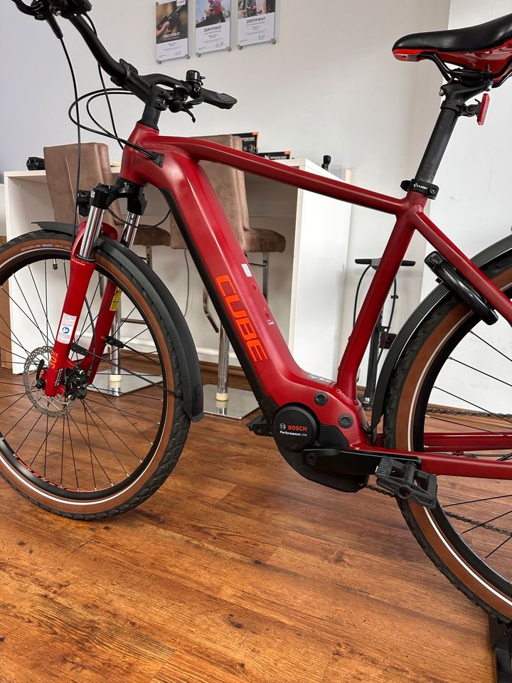 Cube Nuride Hybrid Performance *1378km* Bosch E-Bike in Aichach