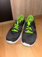 Nike Turnschuhe Süd - Niederrad Vorschau