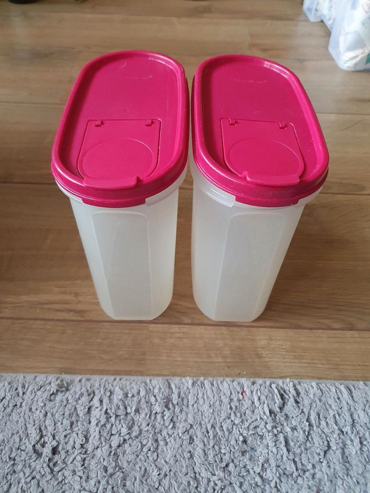 Tupperware Eidgenossen Aufbewahrung Schüttfunktion 1,7l in Niederwerth