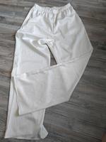 Satin Hose Satinhose weiß Gr. m lang gerades Bein Stuttgart - Feuerbach Vorschau