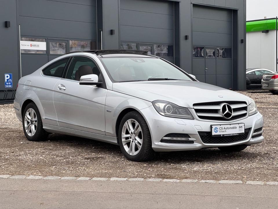 Mercedes-Benz C 180 CGI Coupe BE 7G Panorama ILS Leder COMAND in Erbach