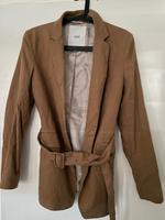 Blazer von Closed - sehr wenig getragen Nordrhein-Westfalen - Windeck Vorschau
