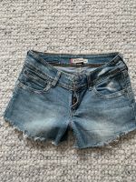 Shorts Levis XS-S, 507 Jeans, Sommerhose Baden-Württemberg - Böblingen Vorschau