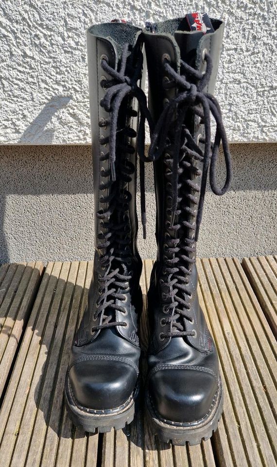 Shark Boots 20 Loch - Lederstiefel WGT Gothik Punk Larp Gr. 41 in Berlin