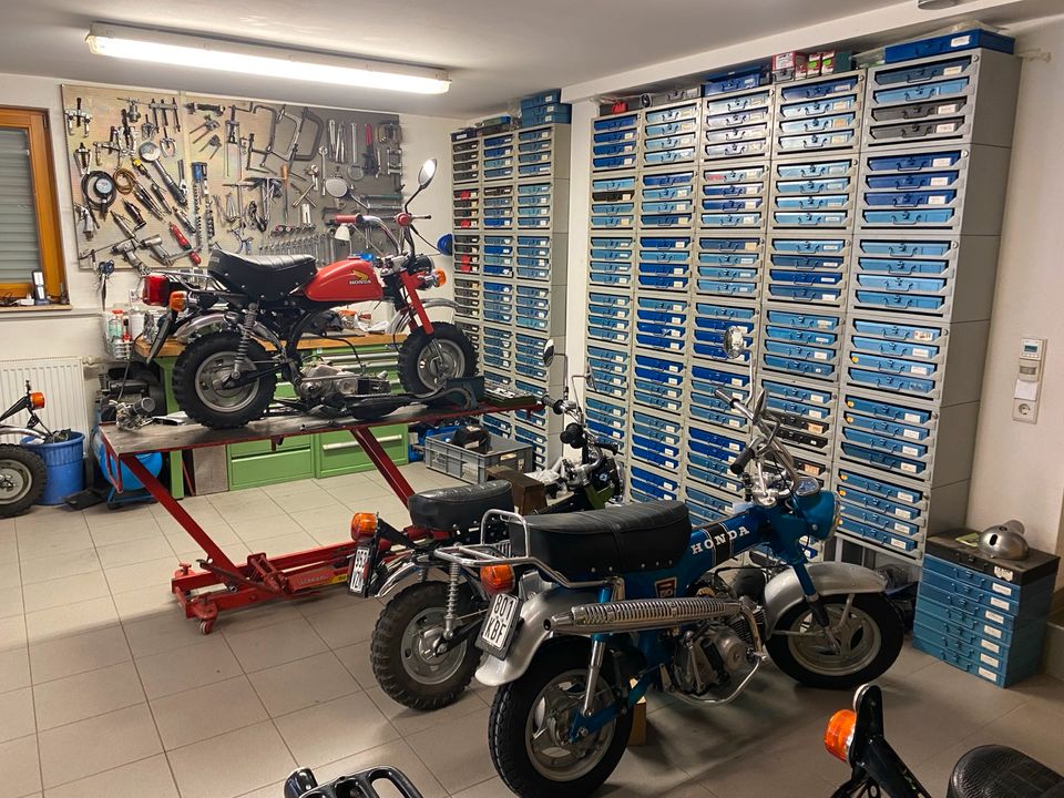 Honda Monkey & Dax & Chaly & SS50 Moped Service in Nellingen