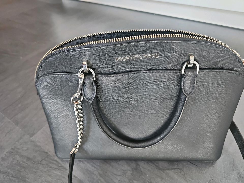 Michael Kors Handtasche in Düsseldorf