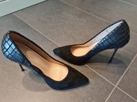 High Heels Schlangen-Optik & Samtspitze Gr. 36 NEU!! Schleswig-Holstein - Oering Vorschau
