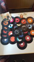 Schallplatten Singles Musiksammlung auf den 60ern u. 70ern vinyl Baden-Württemberg - Althengstett Vorschau