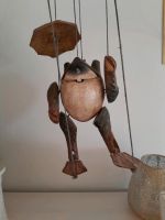 Deko, Baby Zimmer,Marionette,hänge Frosch, ca. 30 cm, Palmenholz, Bayern - Schwabhausen Vorschau