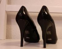 BUFFALO ❤ Schwarze Lack Pumps High Heel 38 ExtremeStilettos 11cm München - Sendling Vorschau