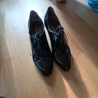 MANNORI Damen Lacklederschuhe – Größe ca. 39 Berlin - Wilmersdorf Vorschau