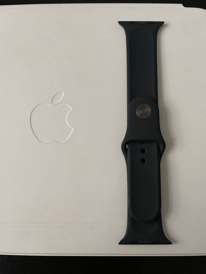 Apple Watch Sport Loop M/L in Dortmund