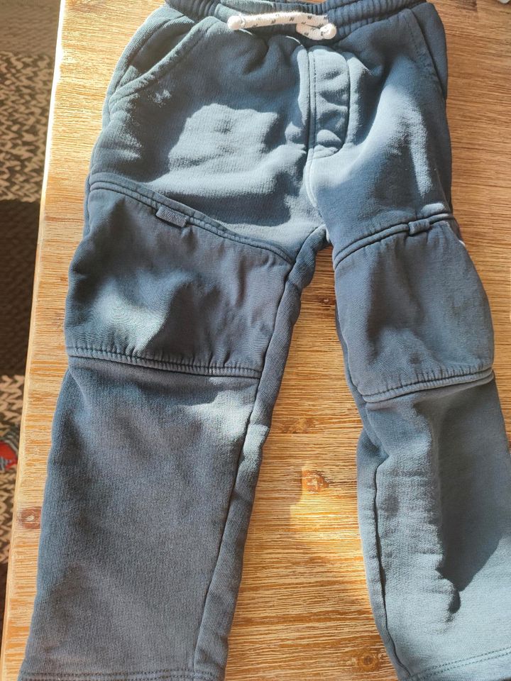 Zara Hose Jogger Baumwollhose 104 top Zustand in Berlin