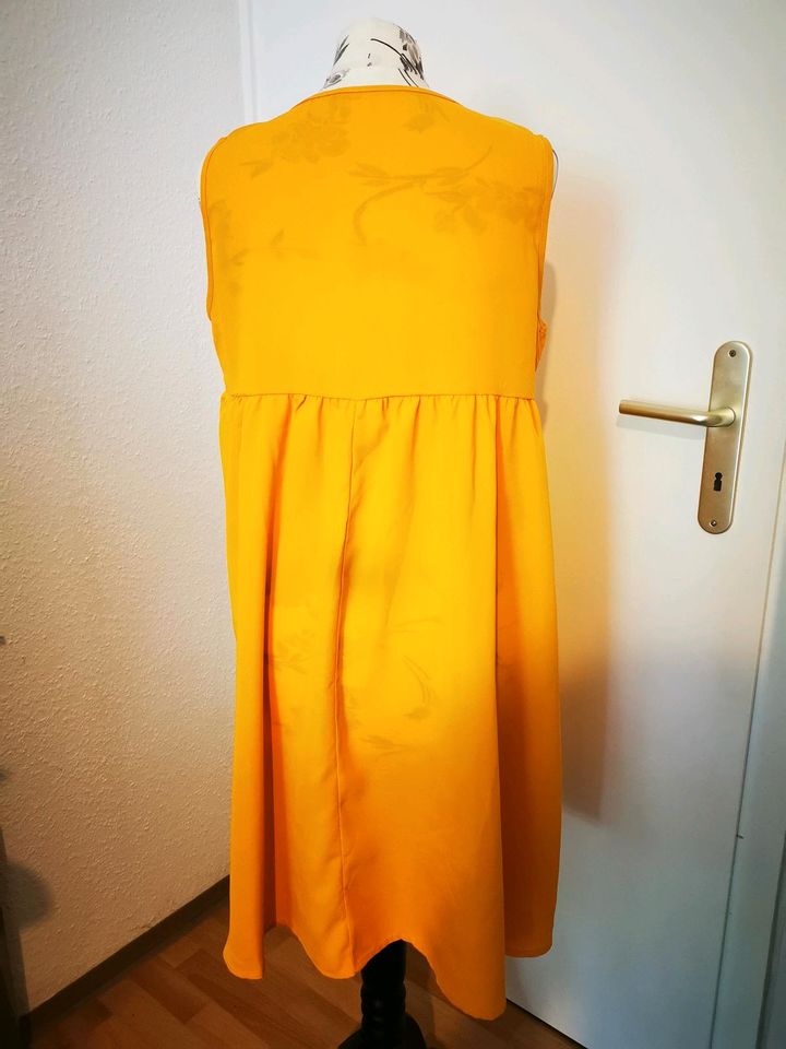 Leichtes farbenfrohes Sommerkleid, Strandkleid, Kleid in Potsdam