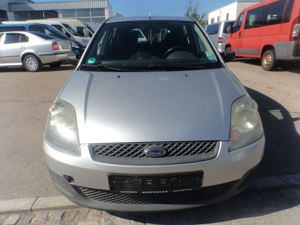 Ford Fiesta Ambiente 1,4 Klima 5-Türig in Landsberg (Lech)