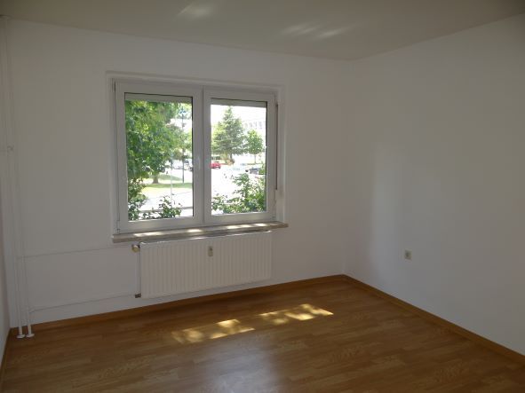 Gepflegte 2 Zimmer Wohnung im 2. Obergeschoss in Calbe (Saale)