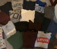 H&M Levis XXL 17 x Paket Pullover Kapuzenpullover Gr M Nordrhein-Westfalen - Moers Vorschau
