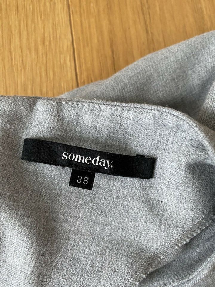 Someday Shirt Pullover Gr. 38 neuwertig in Kiel