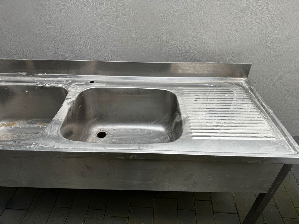 Gastro Edelstahlspüle mit zwei Becken und Ablage von Zanussi in Nußloch