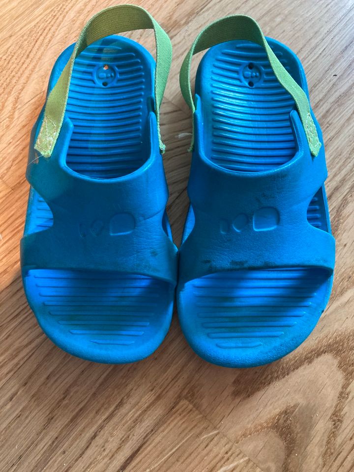 Badeschuhe 25,26 blau grün Decathlon. Sandalen, Wasser 5€ inkl Ve in Weil am Rhein