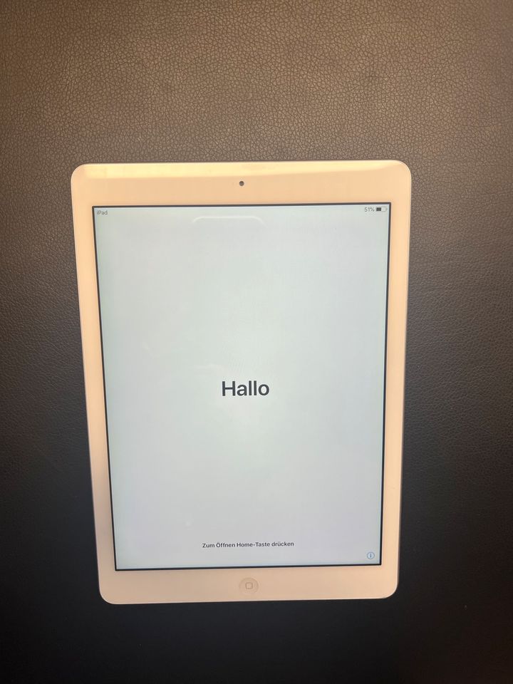 Apple iPad Air -16Gb in Nahe
