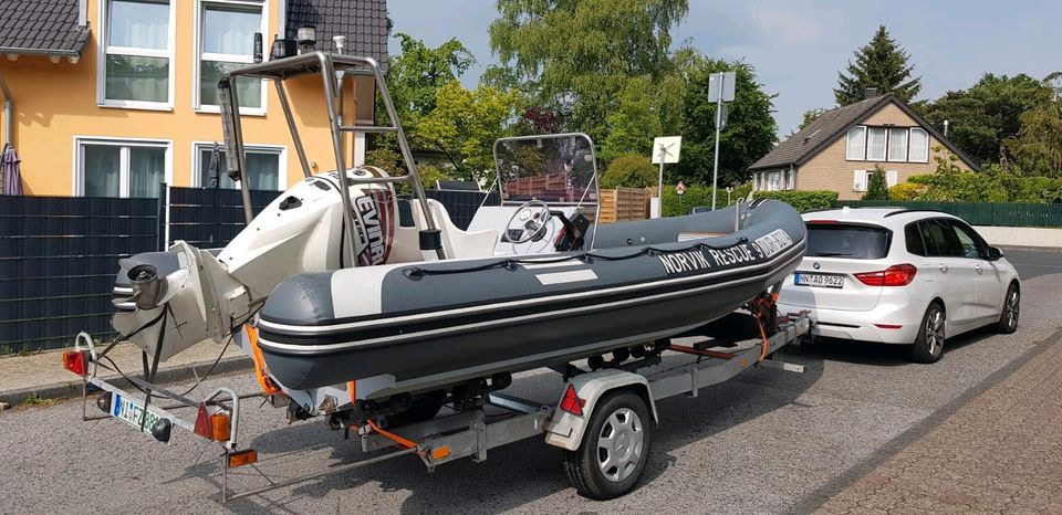 Boot RIB Festrumpfschlauchboot, Motorboot in Rösrath