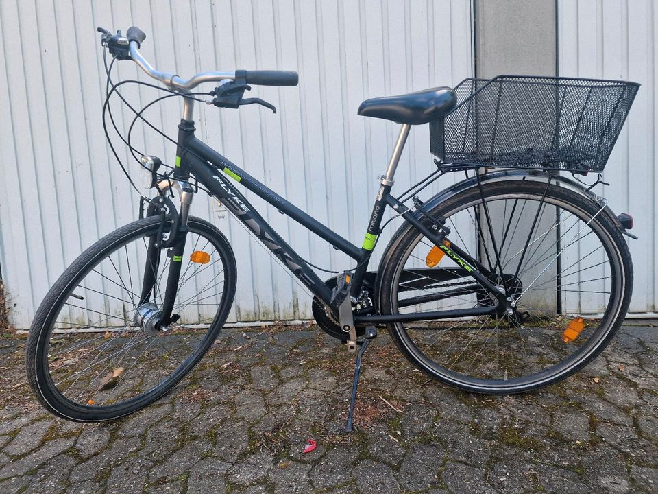 FLYKE 28 Zoll Fahrrad Cityrad Rad in Hannover