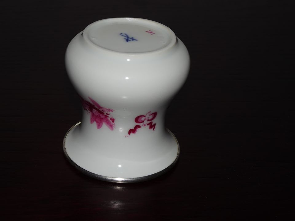 Meissen purpur Drache seltene alte Vase Silberrand 6 cm 1.Wahl in Hamburg