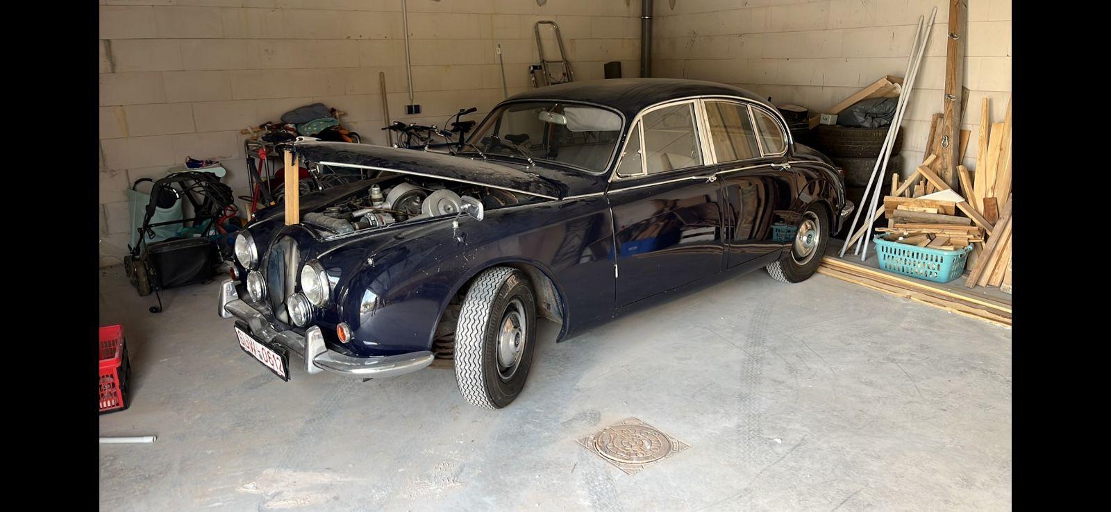 Abbildung des Autos Jaguar Daimler