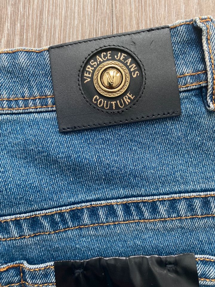 Versace Couture Jeans Gr 40 in Waldkraiburg