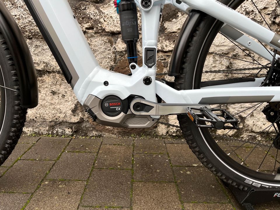 Centurion Lhasa R2600i EQ E-Bike, Gr. S, weiß-silber/grau in Staufenberg