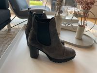 Neuwertige Kennel & Schmenger Boots Suede Gr. 38 Berlin - Spandau Vorschau