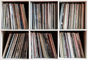 Ankauf von Vinyl Schallplatten & CD's Hessen & Deutschlandweit in Hessen -  Rödermark | Musik und CDs gebraucht kaufen | eBay Kleinanzeigen ist jetzt  Kleinanzeigen