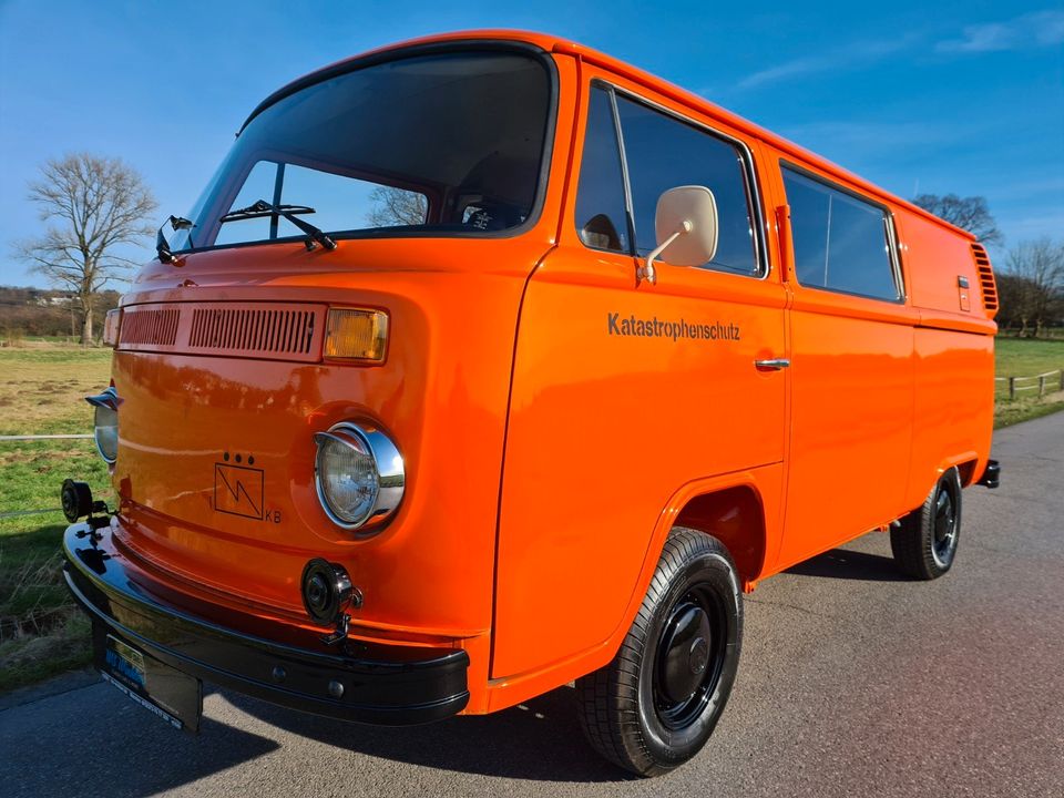 Volkswagen T2b Zivilschutz (1von182)RARITÄT TÜV+H-Zulassung in Menden