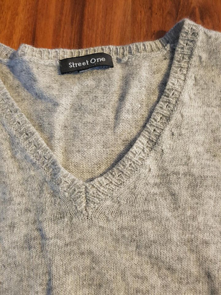 Pullover/Pulllunder, XS/S, mit Wolle+Cashmere in Bodman-Ludwigshafen