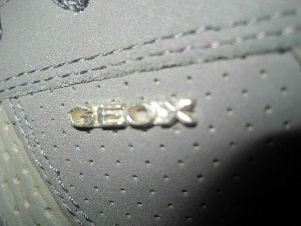 GEOX Herrenschuhe Sportschuhe Sneaker Gr. 9 EUR 43 Leder dkl grau in München