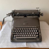 Schreibmaschine Adler mit Hülle München - Untergiesing-Harlaching Vorschau