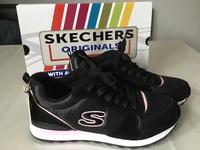 Skechers originals Gr.38 schwarz rosa Neu OVP Skechers Sneaker Bayern - Aschaffenburg Vorschau