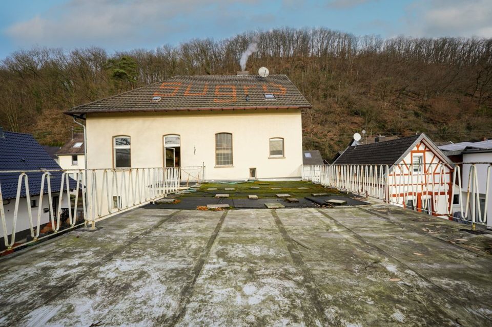 Handwerker aufgepasst: 3-Familienhaus mit Werkstatt und sehr großem Grundstück mit viel Potenzial in Eitorf