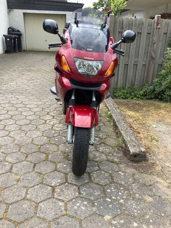 Honda Deauville 650 in Lilienthal