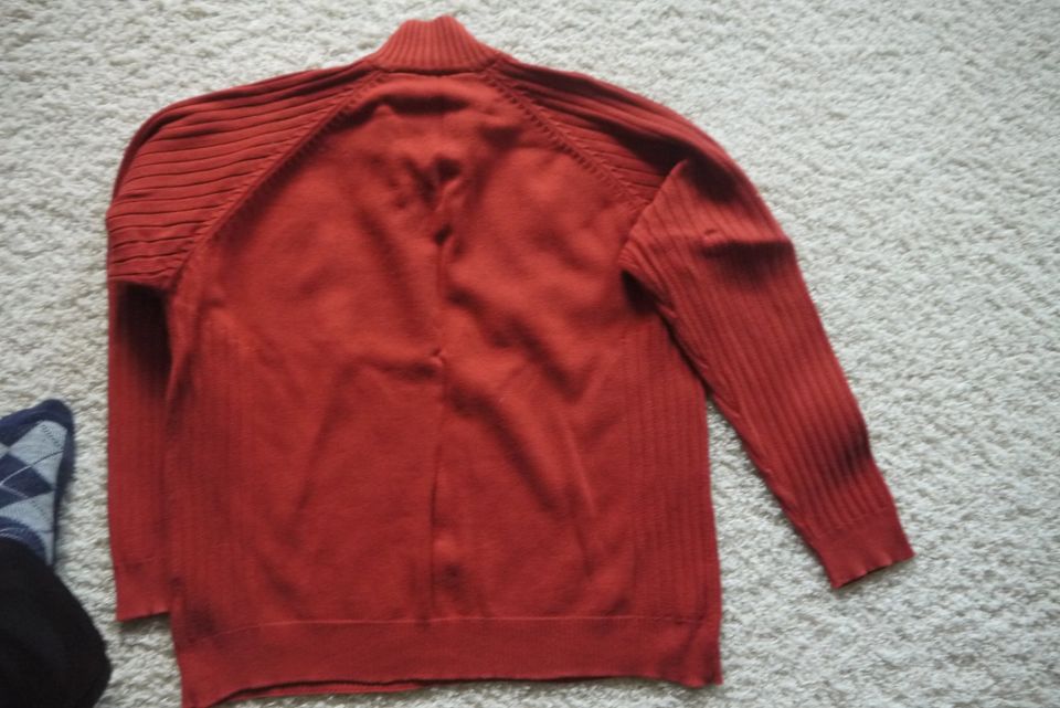 Pullover kleiner ausfallend eher Gr 52/54 (56/58) 100% Baumwolle in Kiel