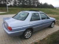 Ford Escort Ghia 1,4 Neuwagenzustand nur 6400 km Youngtimer Niedersachsen - Schöningen Vorschau