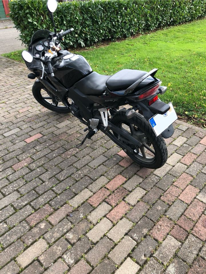 Honda CBR 125 in Weimar (Lahn)