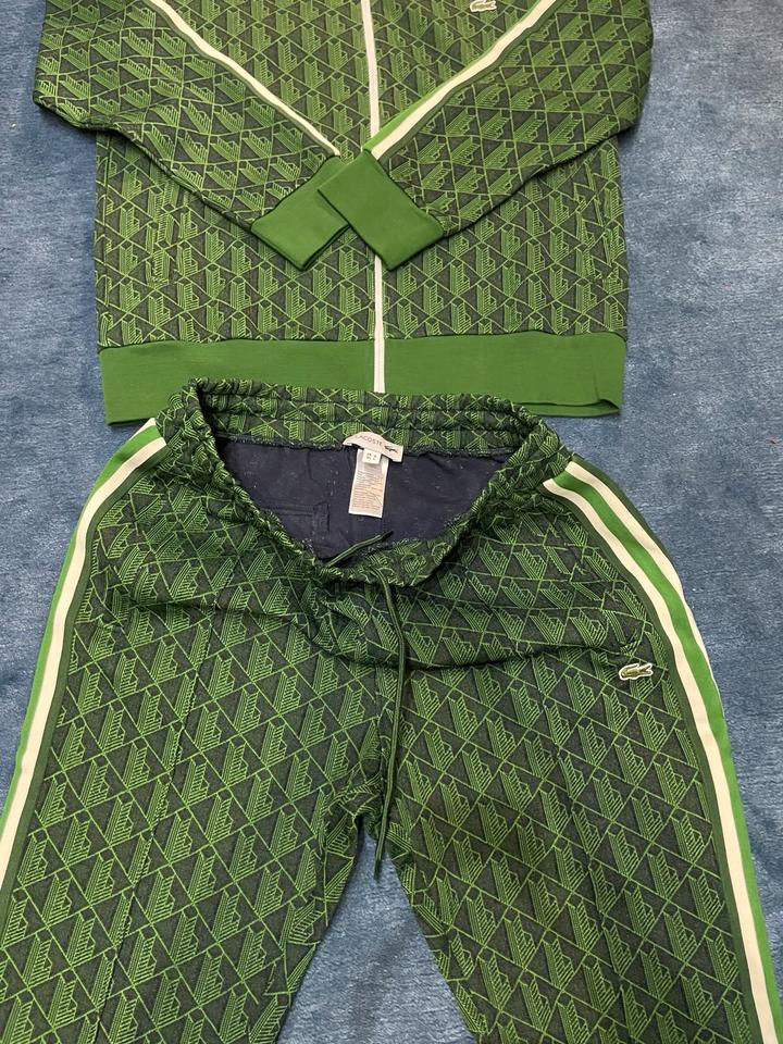 Lacoste Anzug Monogramm Sportanzug neu Pullover Hose in Pocking