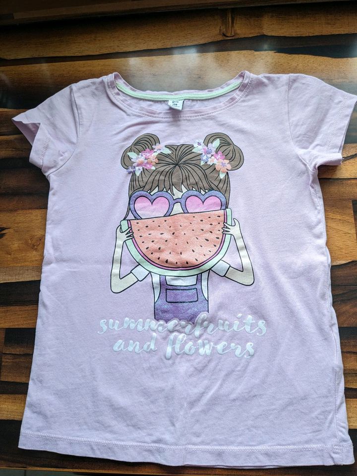 süßes Mädchen T-Shirt in Gr. 128 - wie neu in Theilheim