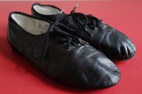 Bloch Kinder Tanzschuhe aus Leder, Gr. 33, US 13.5) sehr gut Leipzig - Leipzig, Südvorstadt Vorschau