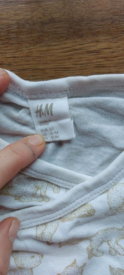 3 Baby Body's langarm Body H&M Größe  50 - 56 in Stadland