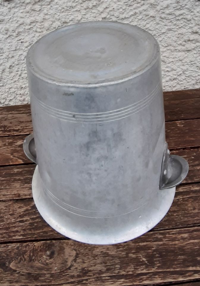 Sektkühler - Weinkühler - Blumentopf (Zink) in Moos