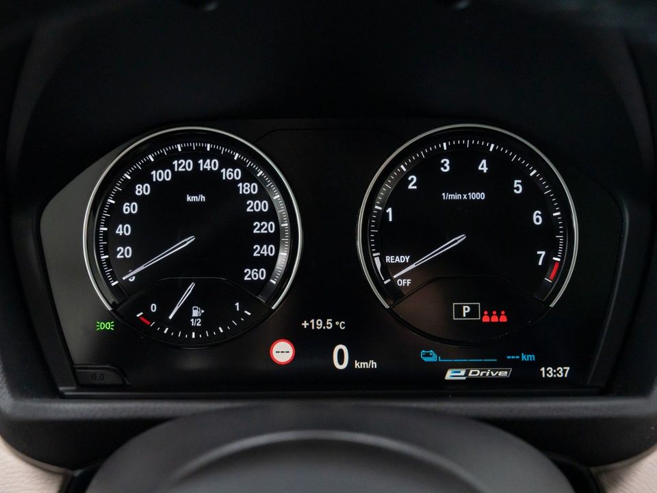 BMW X2 xD25e M Sport X Panorama HUD HiFi DAB Alarm in Isernhagen