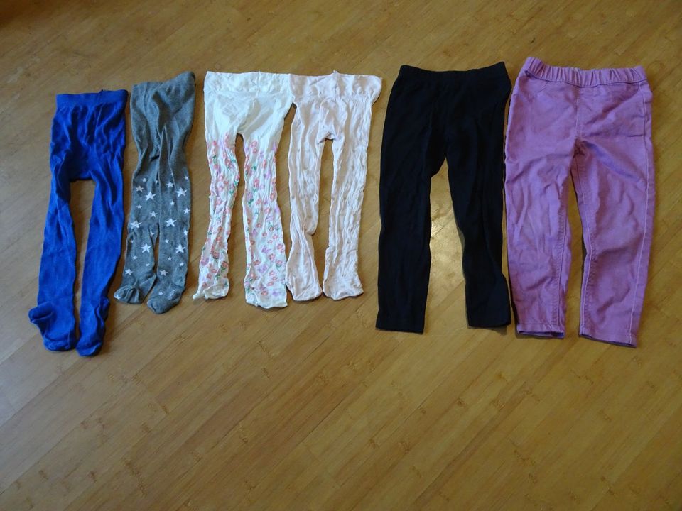 4 Strumpfhosen Nylon 1 Leggins 1 Jeggins Gr.98/104 o. 27-30 GP:5€ in Aachen